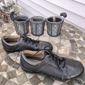 🚦Clarks Pewter Casual Lace Up Shoes